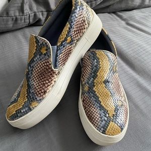 Steve Madden snakeskin slip ons!